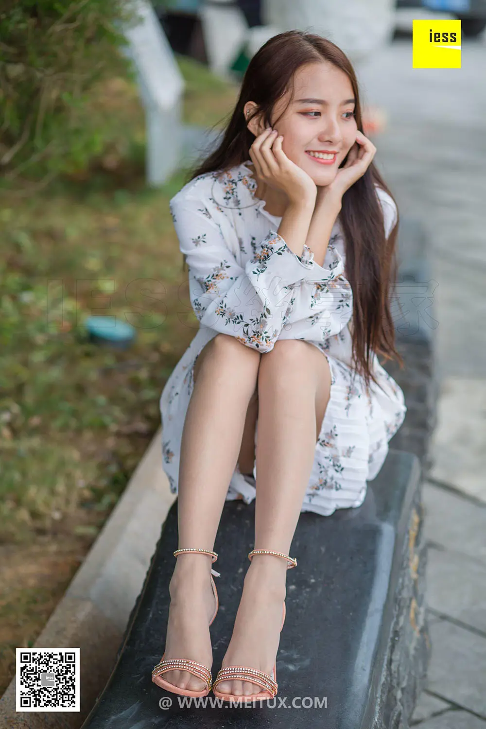 [IESS异思趣向] 2019.02.01 丝享家414：《婉萍飘飘仙女裙》婉萍 [95P-44MB]