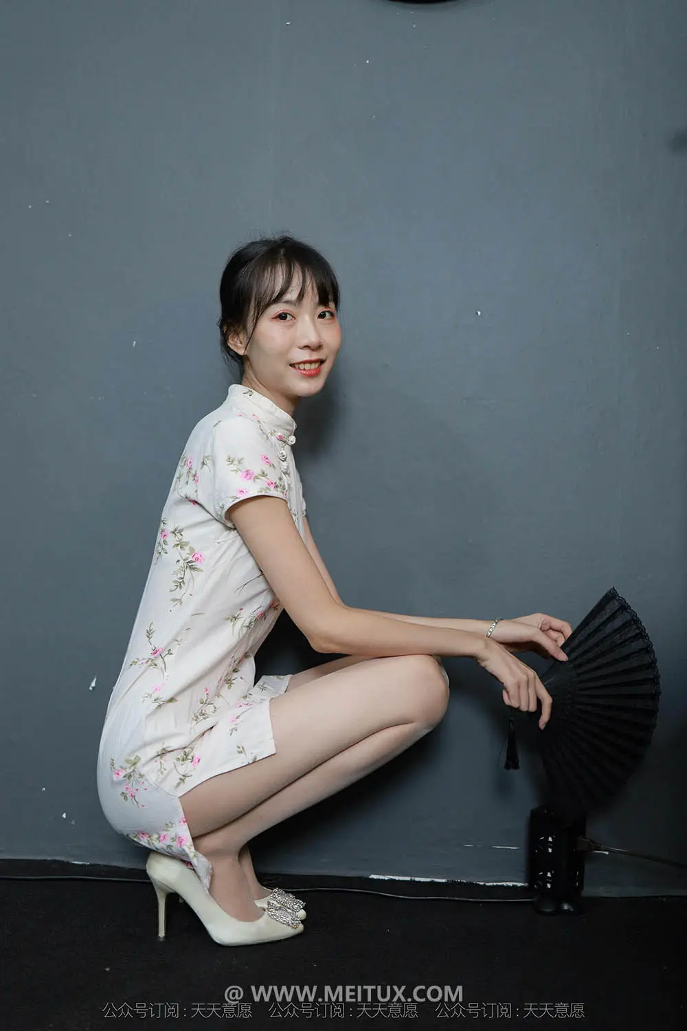 [IESS异思趣向] 2021.10.21 丝享家954：《长腿旗袍》团团 [95P-135MB]