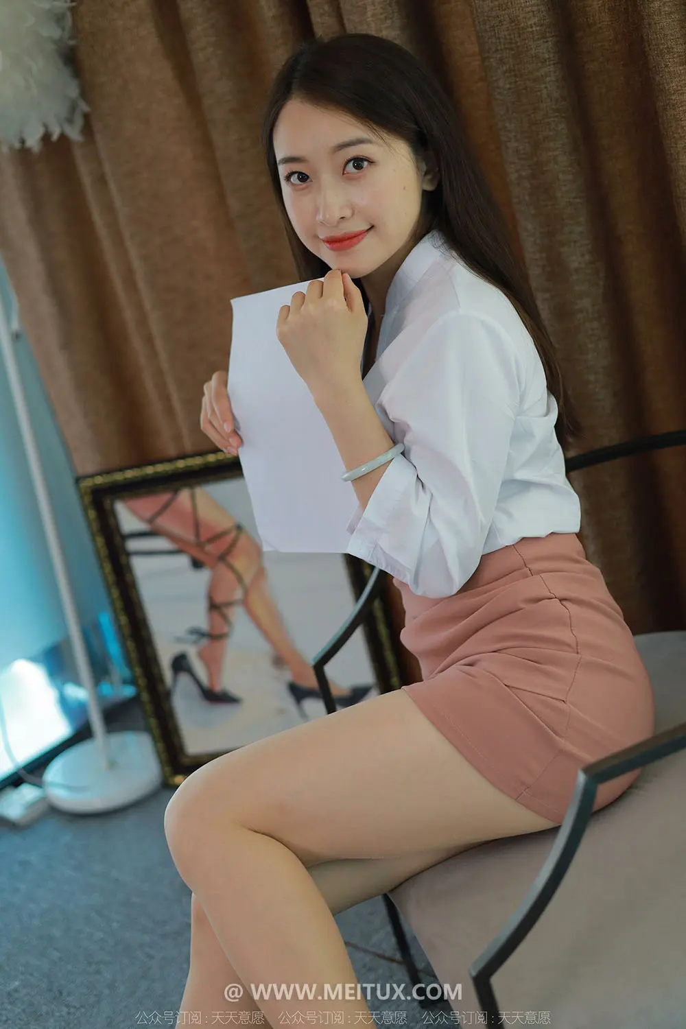 [IESS异思趣向] 2022.06.15 丝享家1118：《白领佳人》小婕 [90P-149MB]