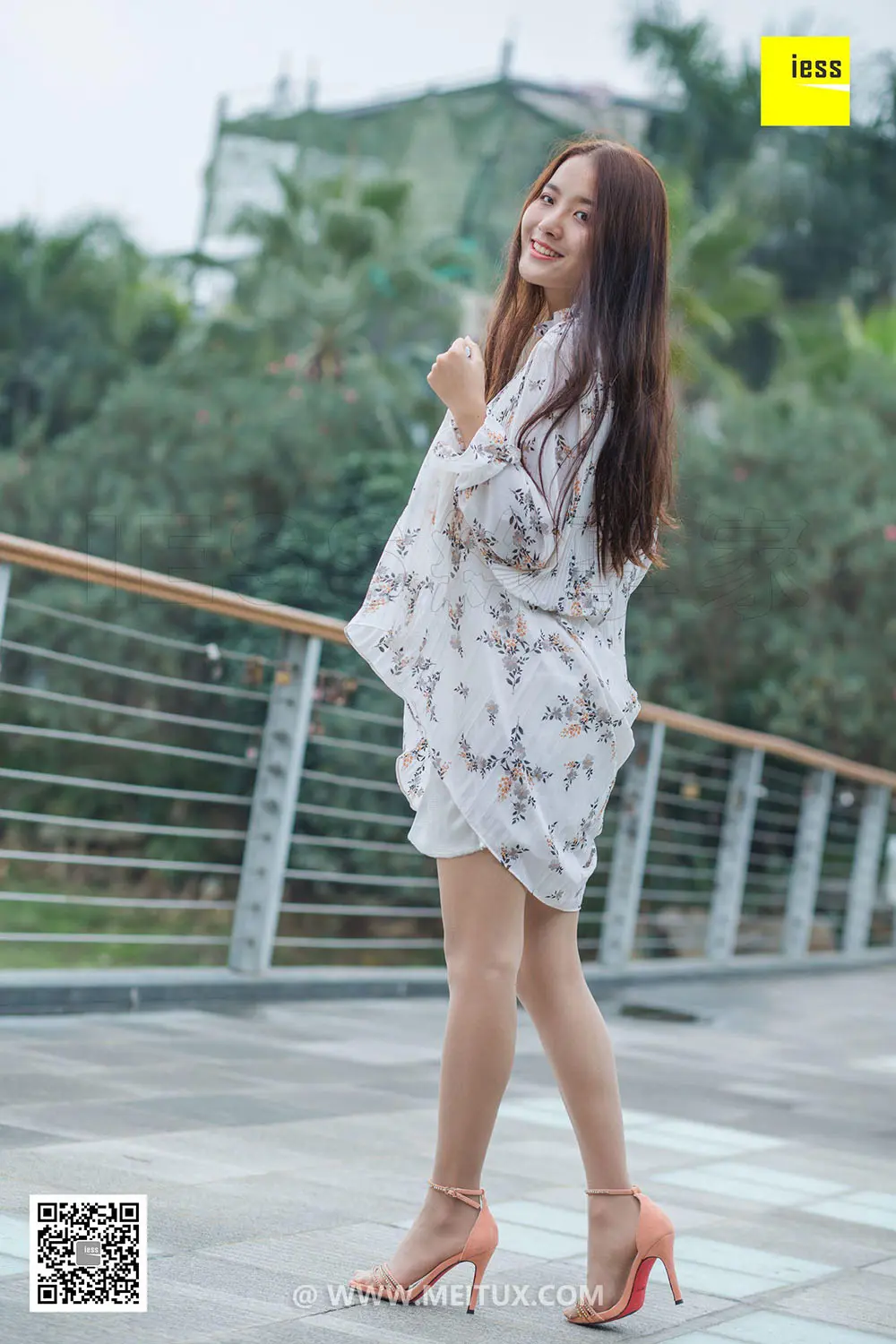 [IESS异思趣向] 2019.02.01 丝享家414：《婉萍飘飘仙女裙》婉萍 [95P-44MB]