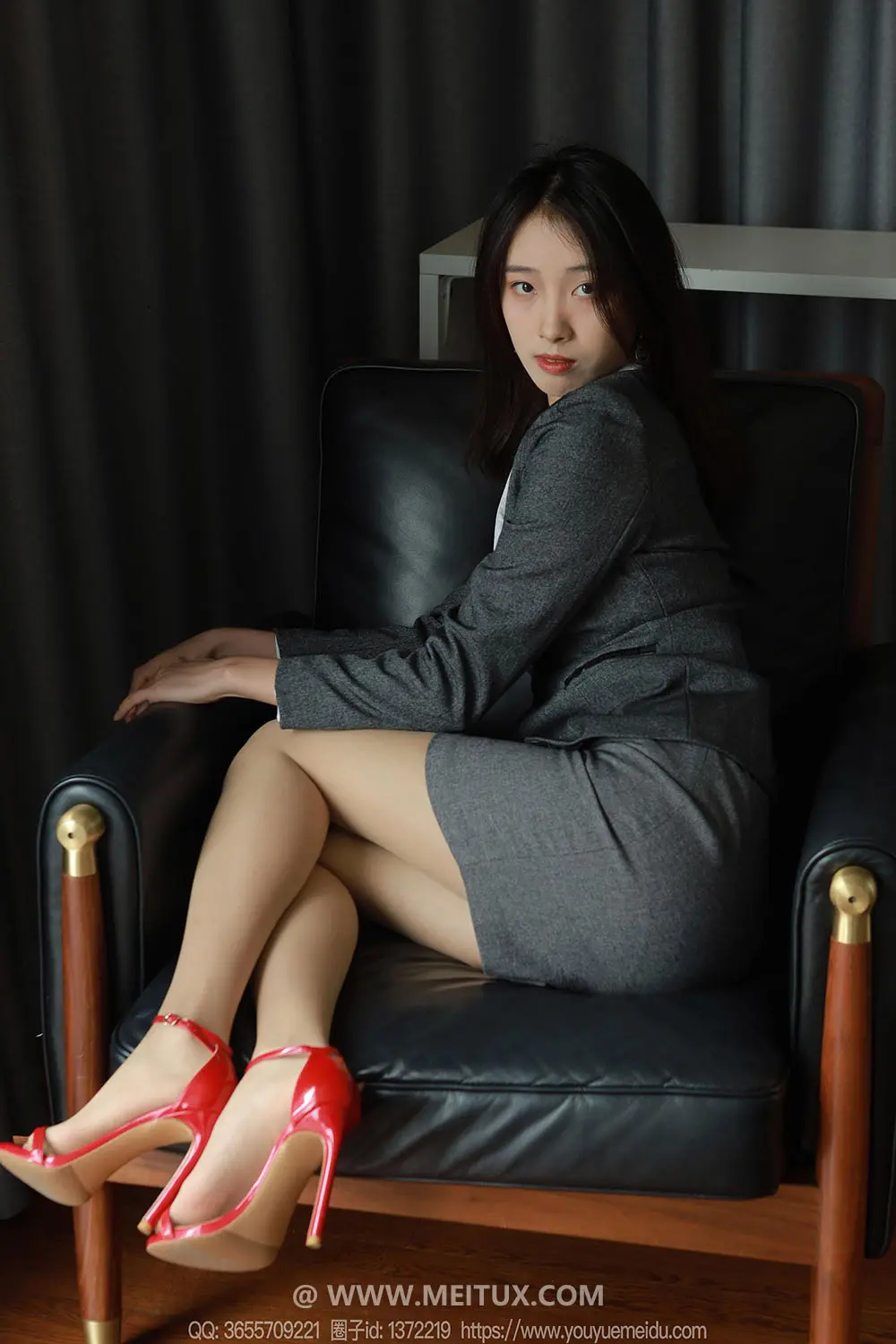 [IESS异思趣向] 2024.01.11 丝享家1635：《OL制服（下）》小九 [72P-70MB]